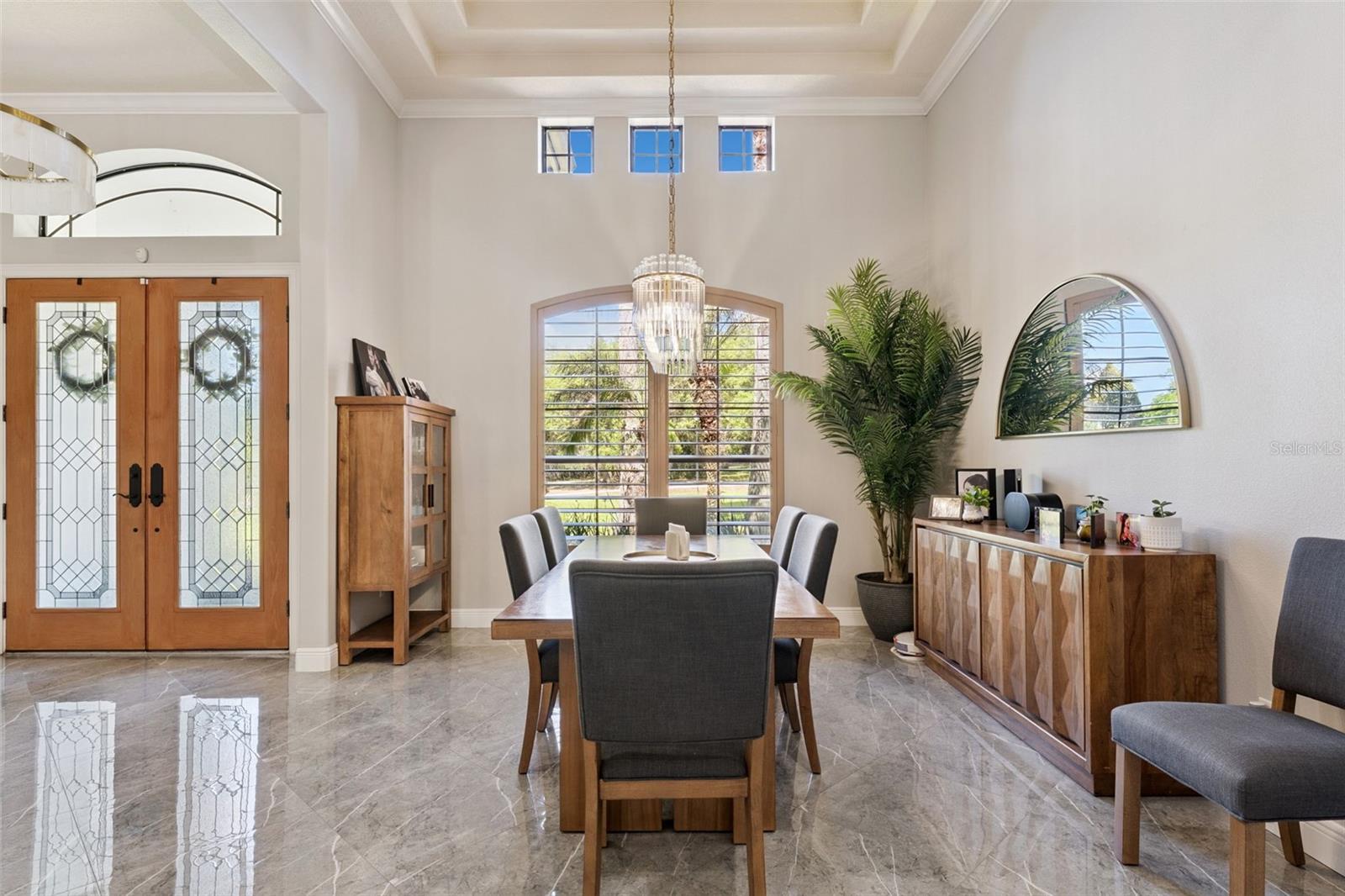 Listing photo id 5 for 773 Mills Estate Place