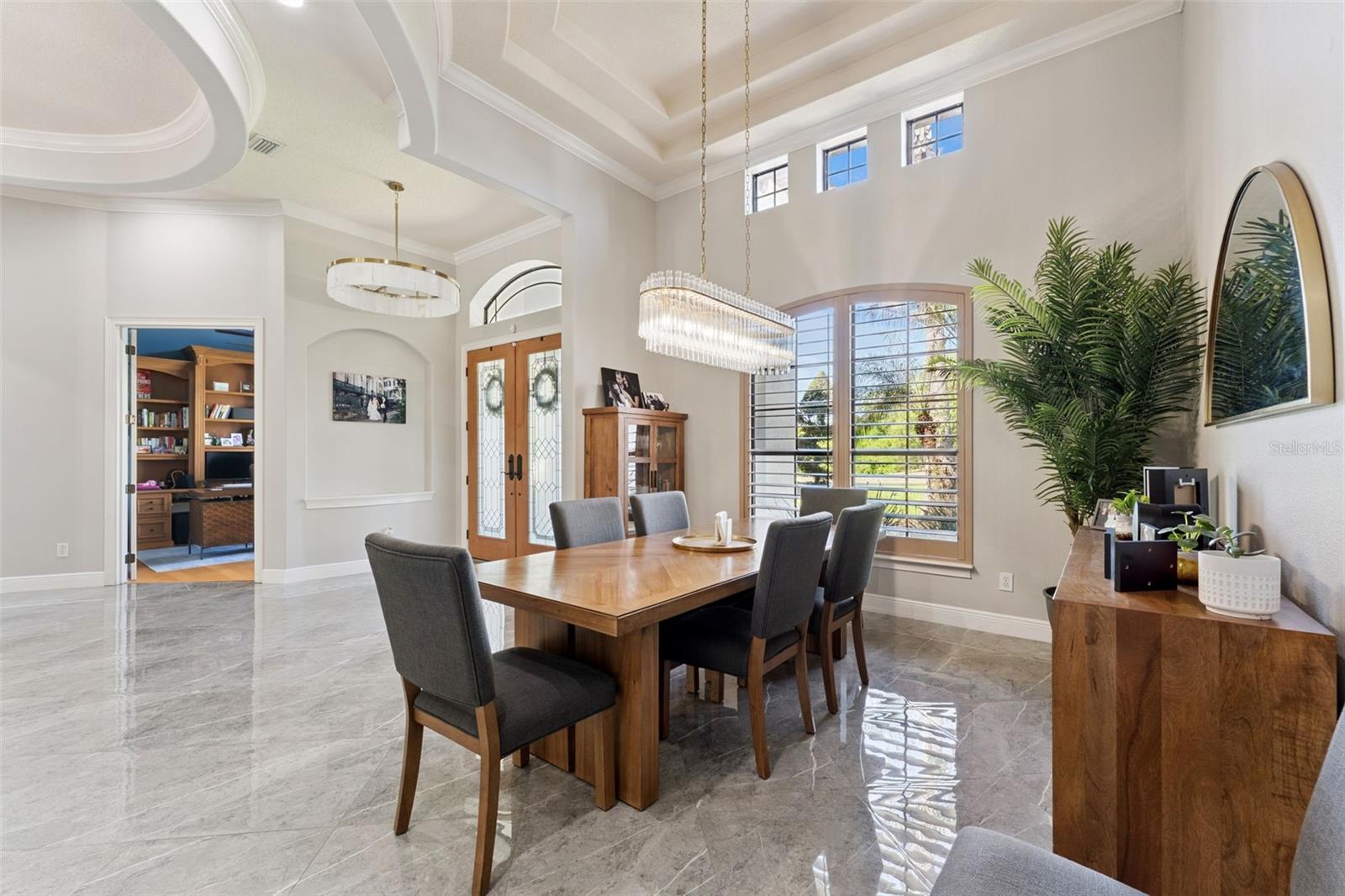 Listing photo id 6 for 773 Mills Estate Place