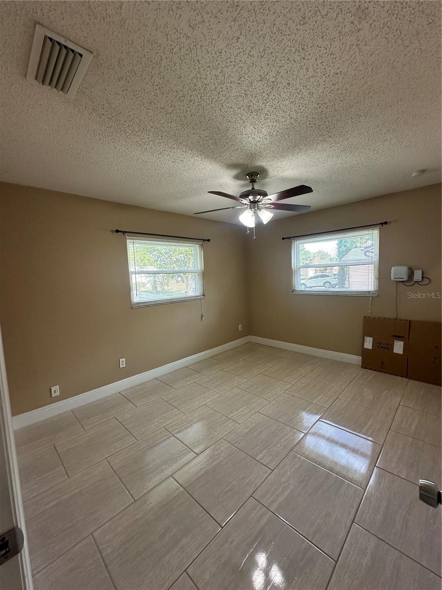 Image 11 of 14 For 852 Royalton Road