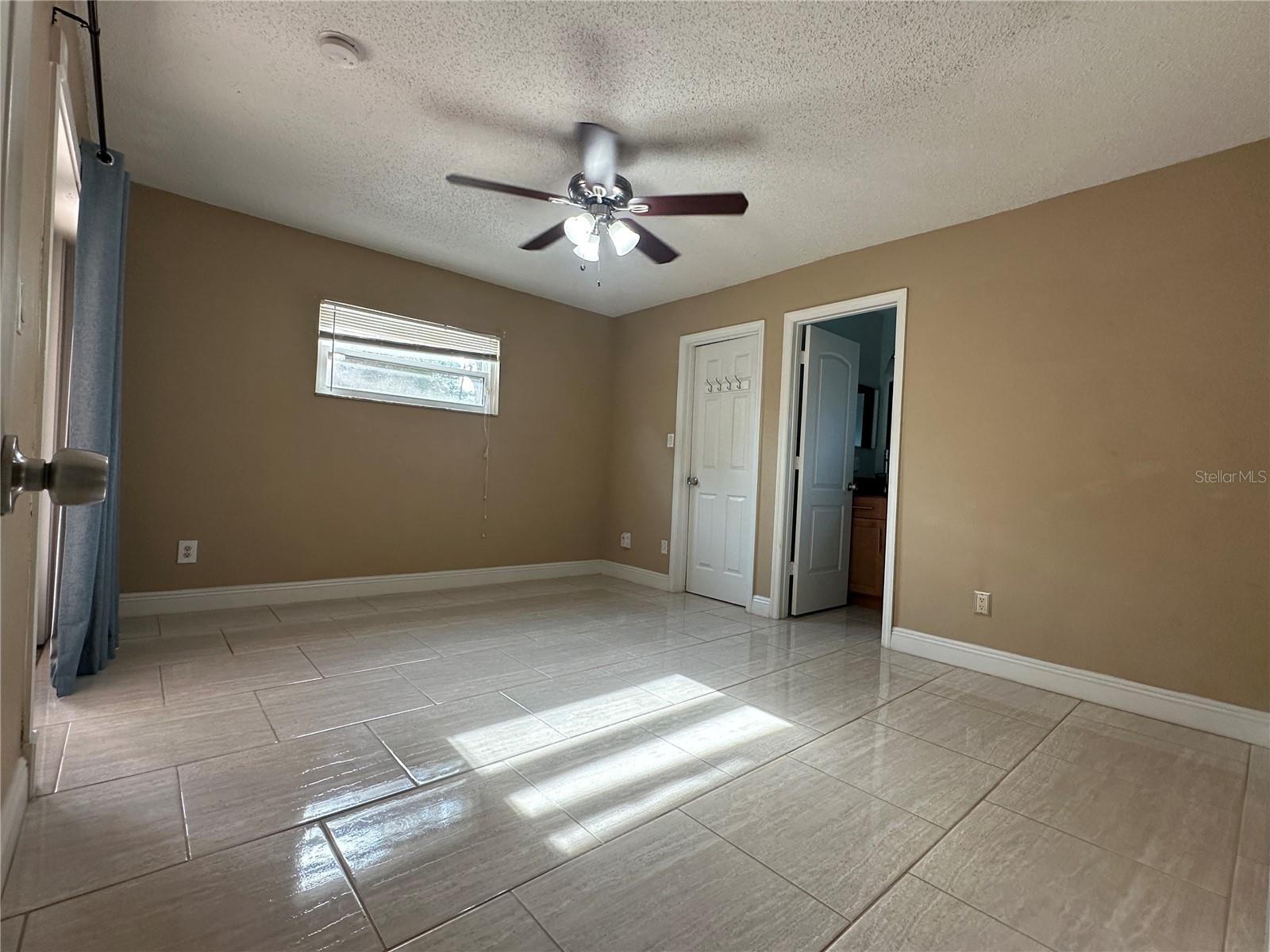 Image 6 of 14 For 852 Royalton Road