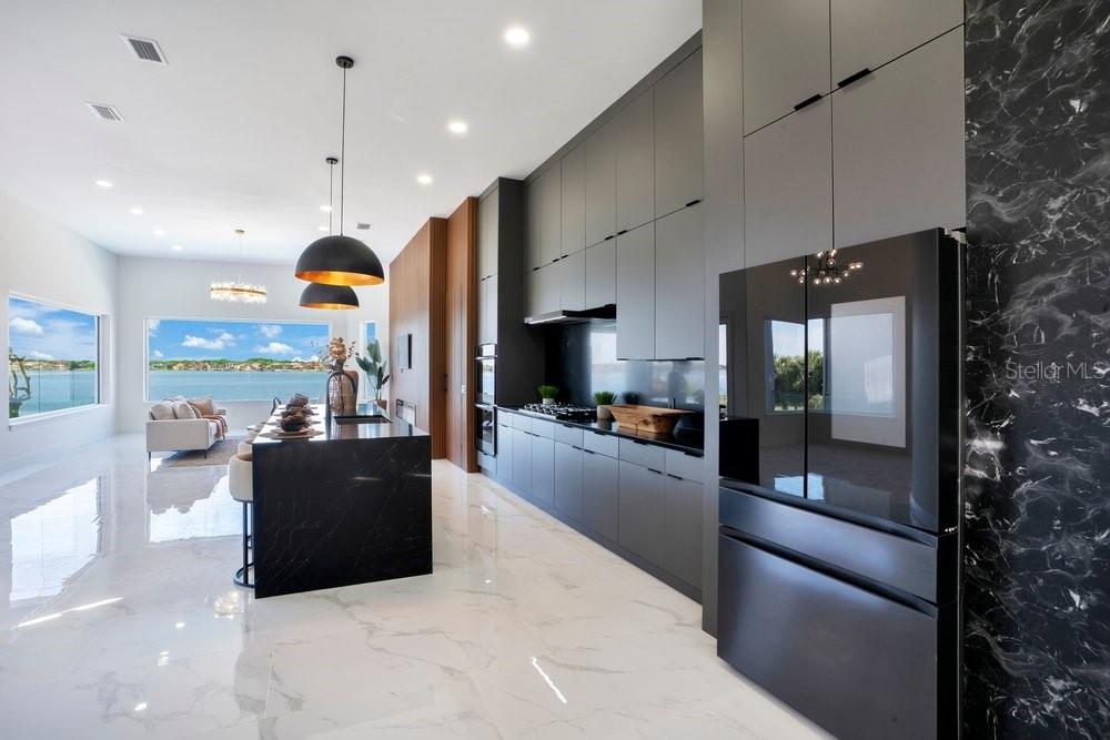 Image 16 of 96 For 8010 Firenze Boulevard