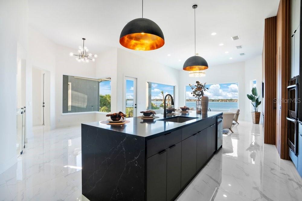 Image 17 of 96 For 8010 Firenze Boulevard