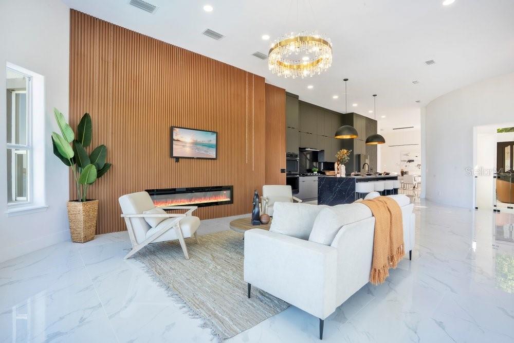 Image 27 of 96 For 8010 Firenze Boulevard