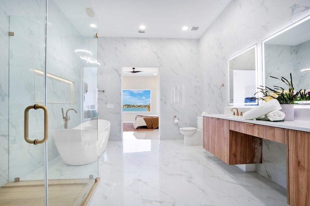 Image 35 of 96 For 8010 Firenze Boulevard