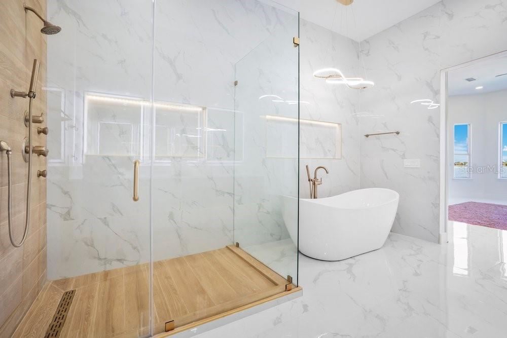 Image 36 of 96 For 8010 Firenze Boulevard