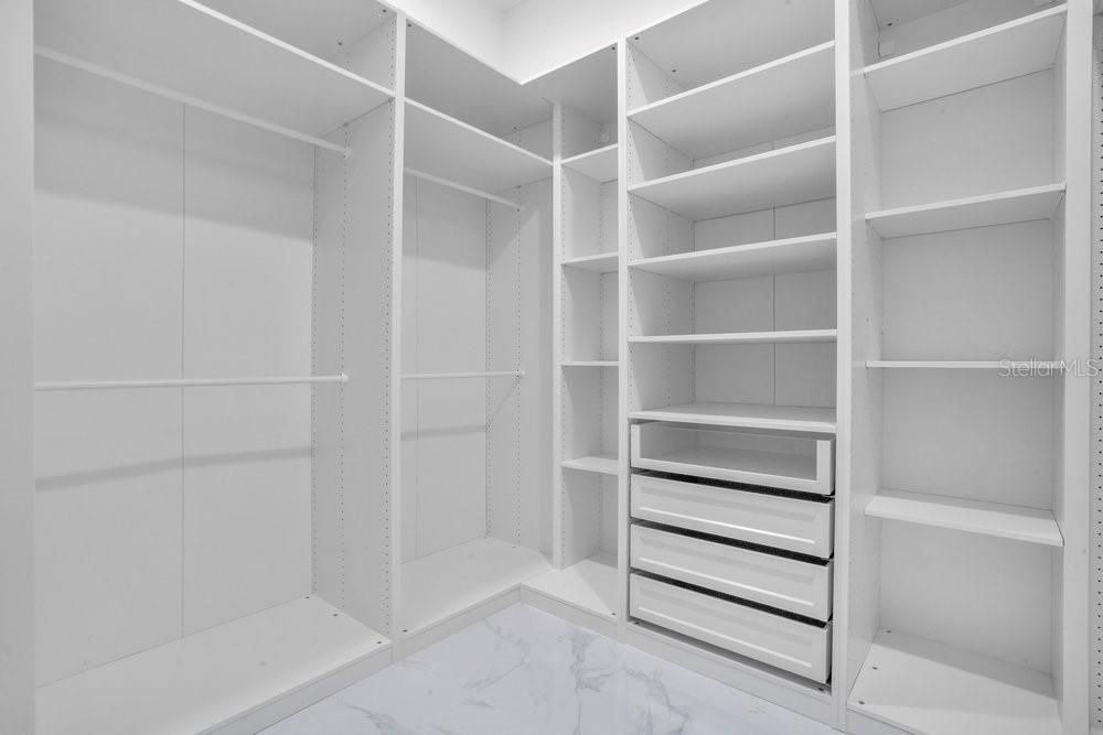 Image 40 of 96 For 8010 Firenze Boulevard