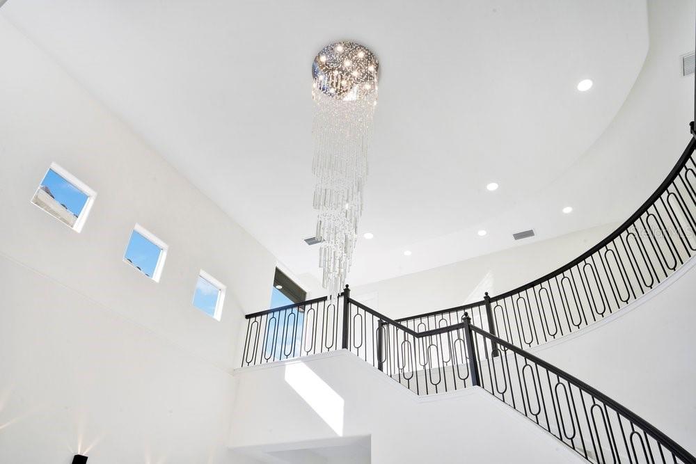 Image 5 of 96 For 8010 Firenze Boulevard