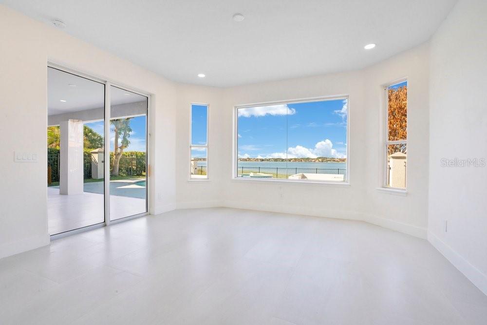 Image 69 of 96 For 8010 Firenze Boulevard