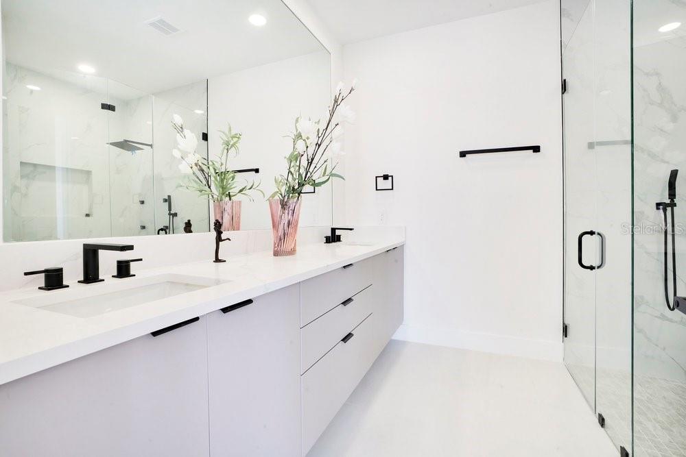 Image 71 of 96 For 8010 Firenze Boulevard