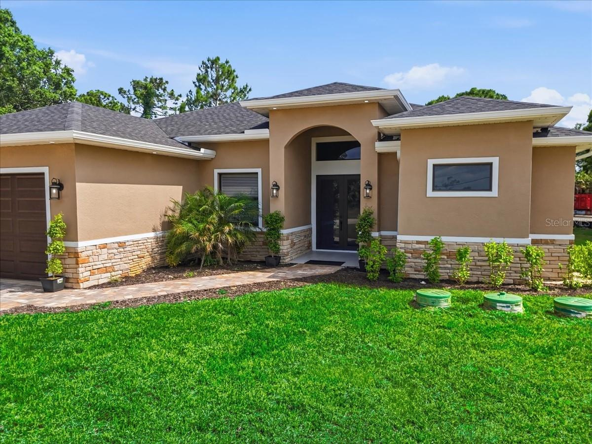 Image 46 of 46 For 810 Sentinela Boulevard