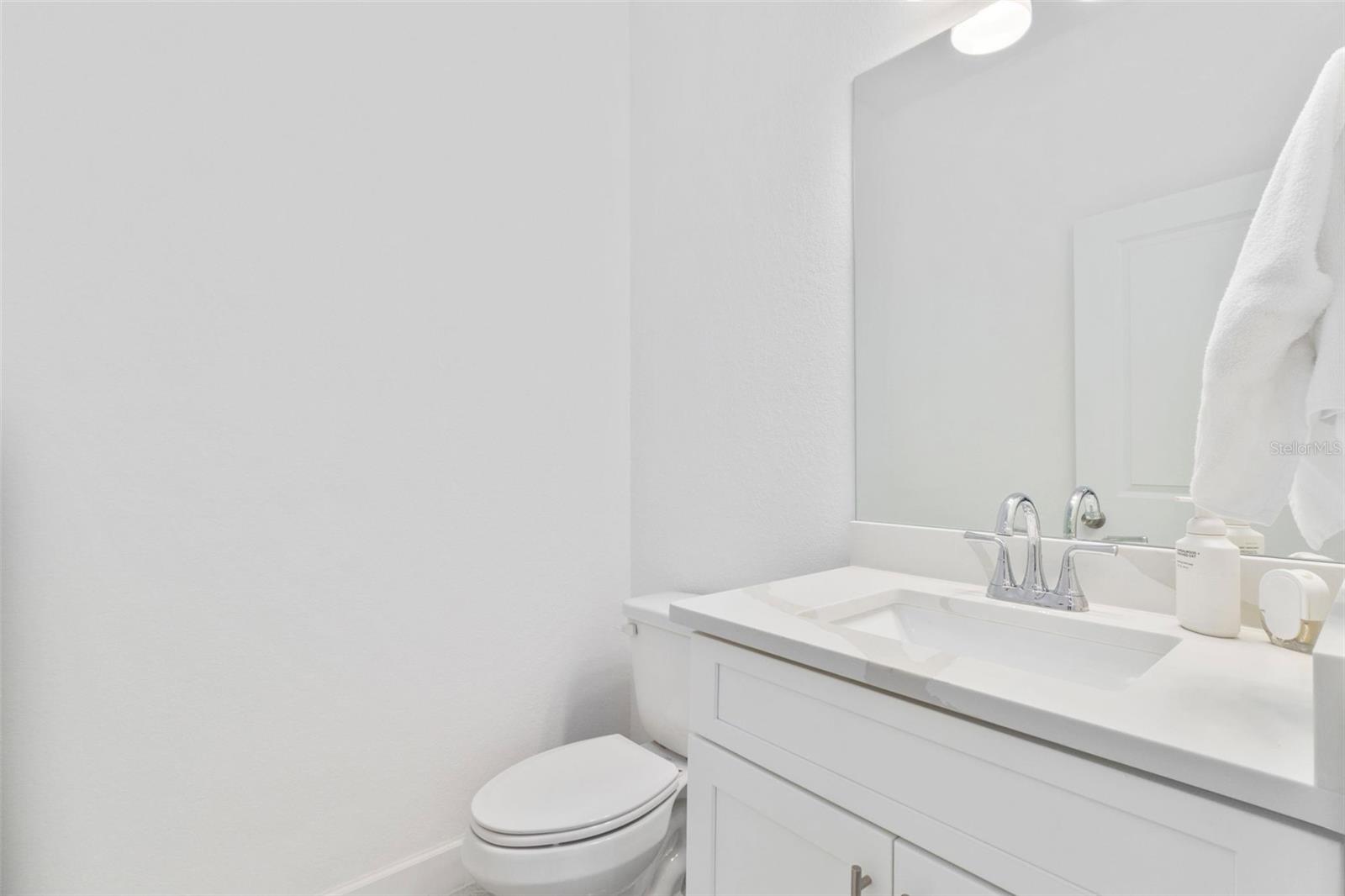 Image 11 of 40 For 15473 Lakeland Circle