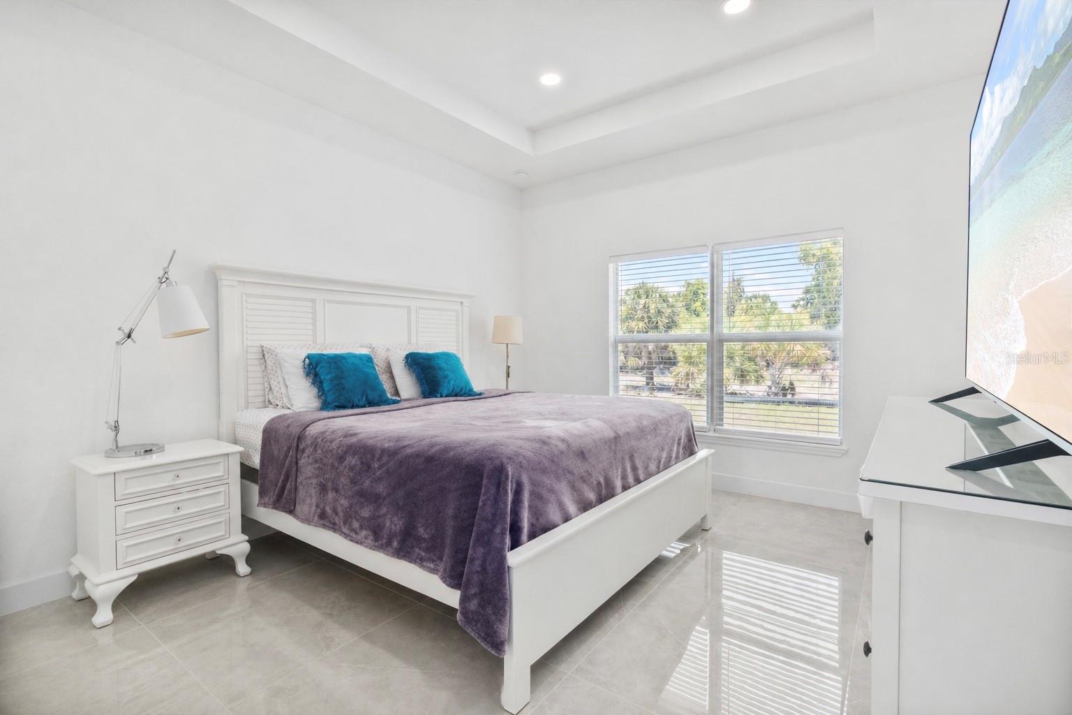 Image 12 of 40 For 15473 Lakeland Circle