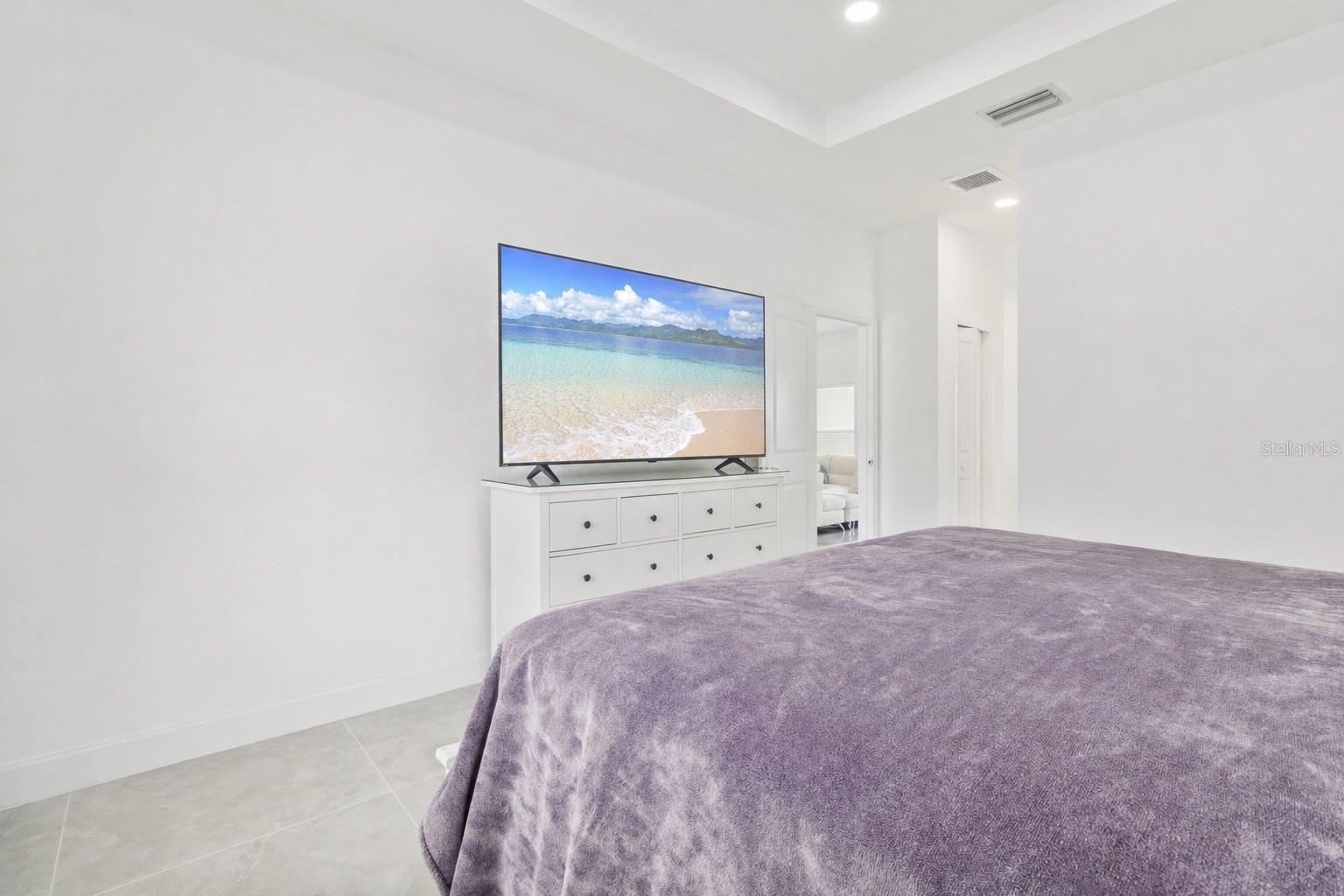 Image 15 of 40 For 15473 Lakeland Circle