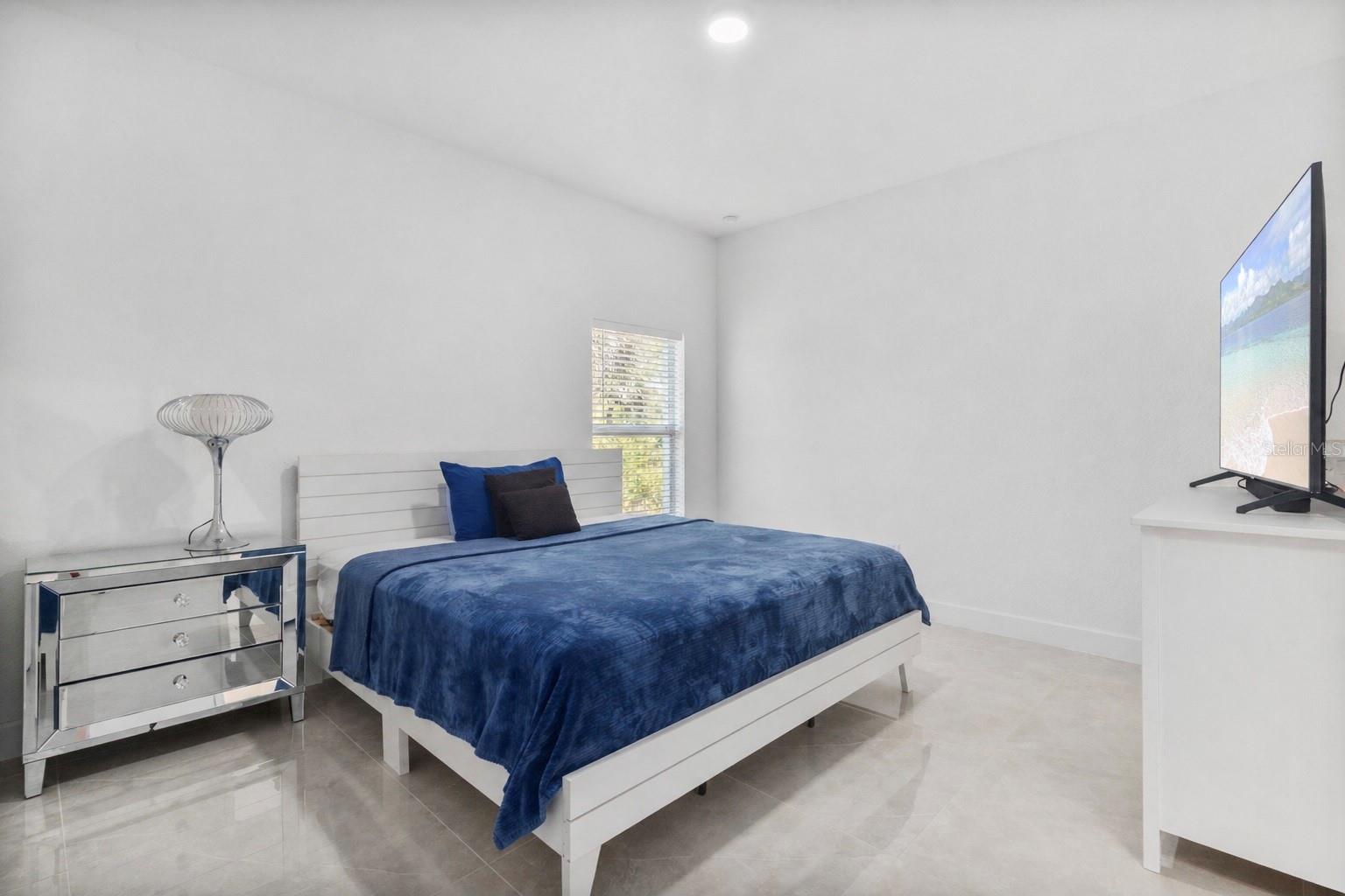 Image 19 of 40 For 15473 Lakeland Circle