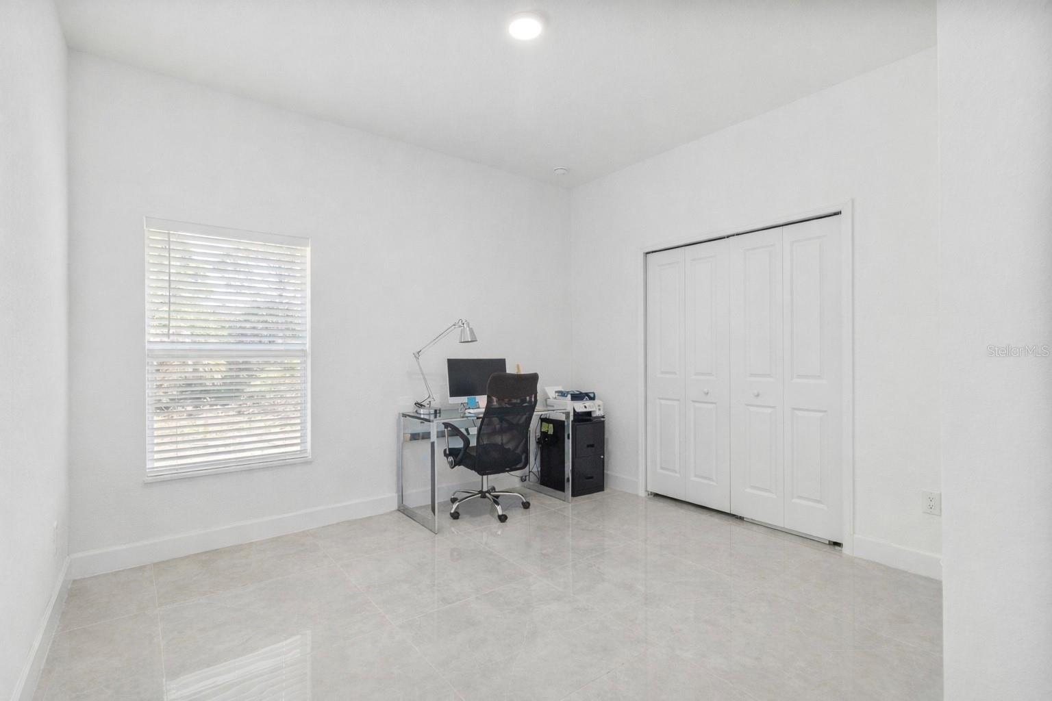 Image 23 of 40 For 15473 Lakeland Circle