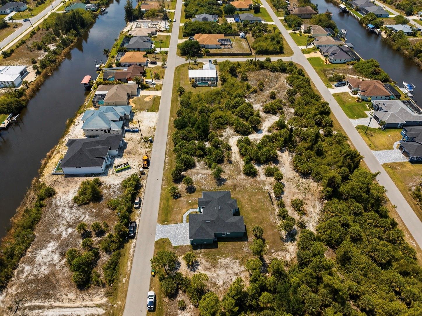 Image 36 of 40 For 15473 Lakeland Circle