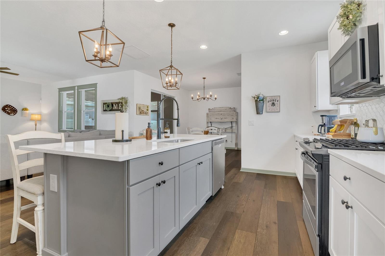 Image 4 of 32 For 15518 Sunquat Drive