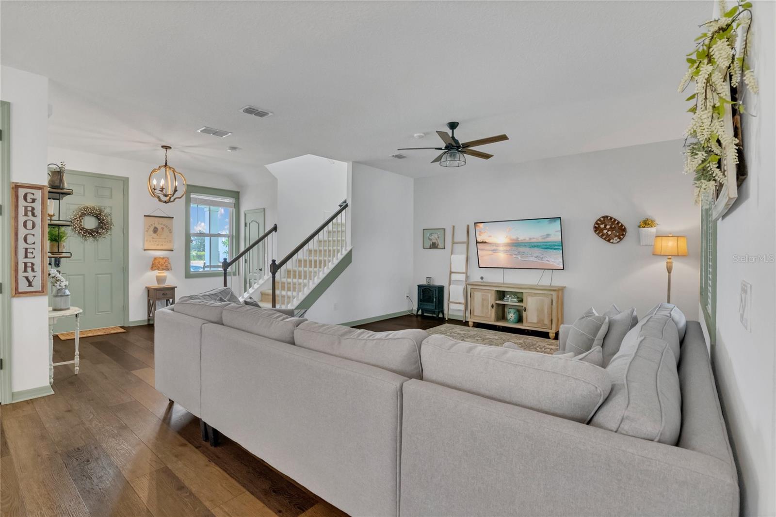 Image 7 of 32 For 15518 Sunquat Drive