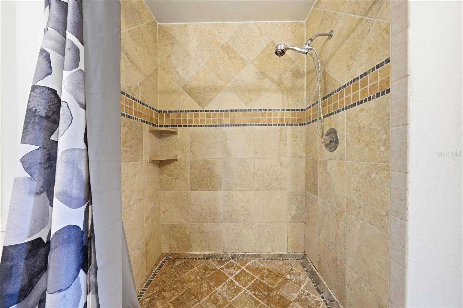 Image 21 of 44 For 5316 Alcom Drive