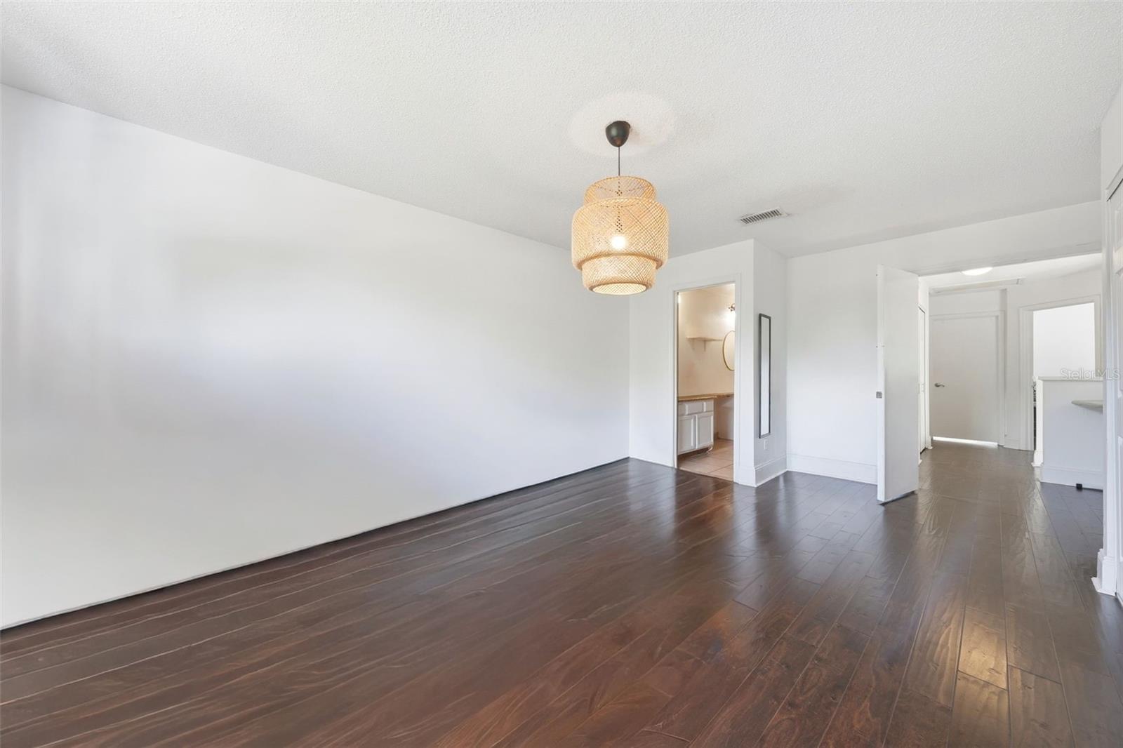 Image 23 of 44 For 5316 Alcom Drive