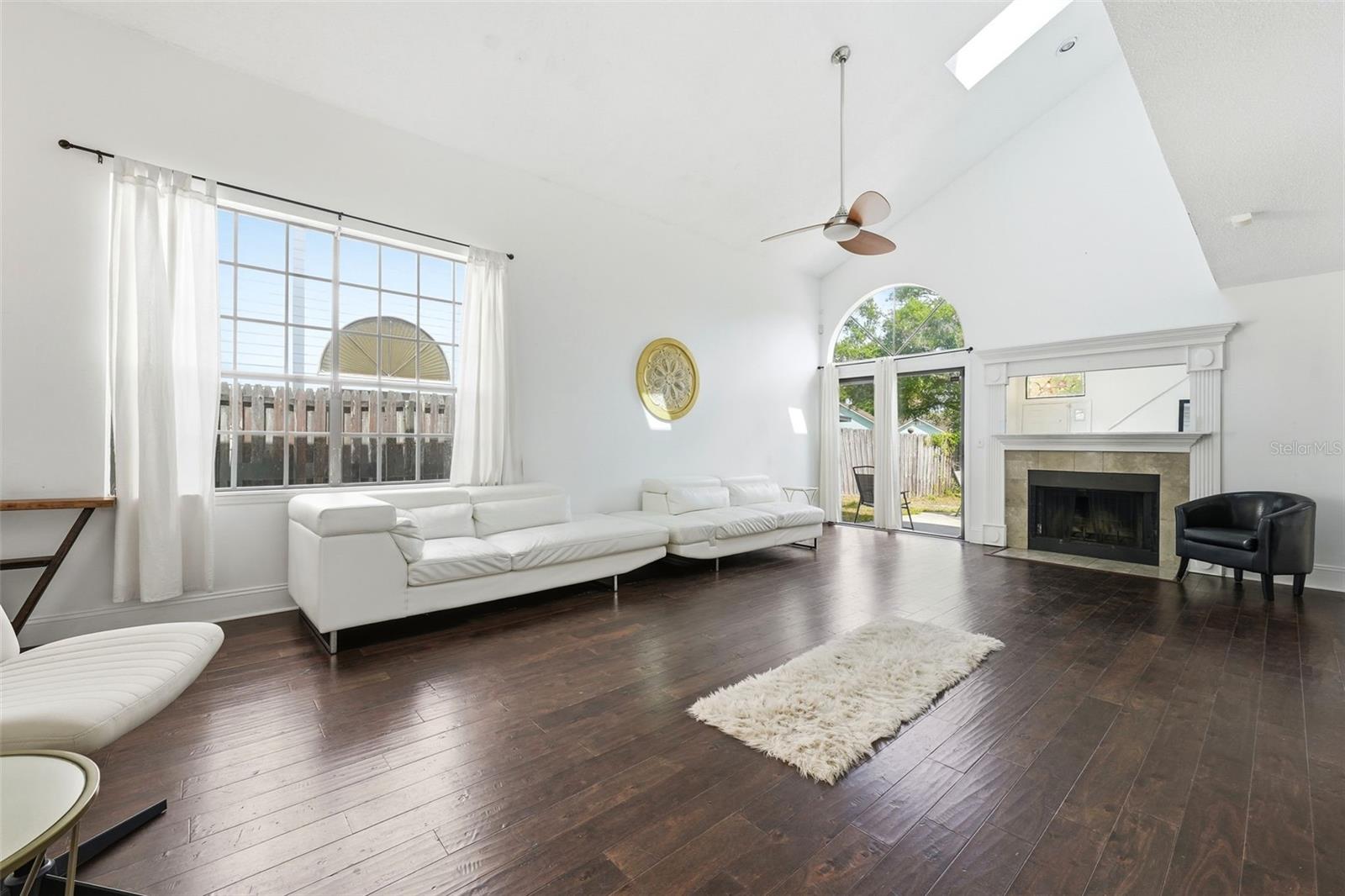 Image 7 of 44 For 5316 Alcom Drive