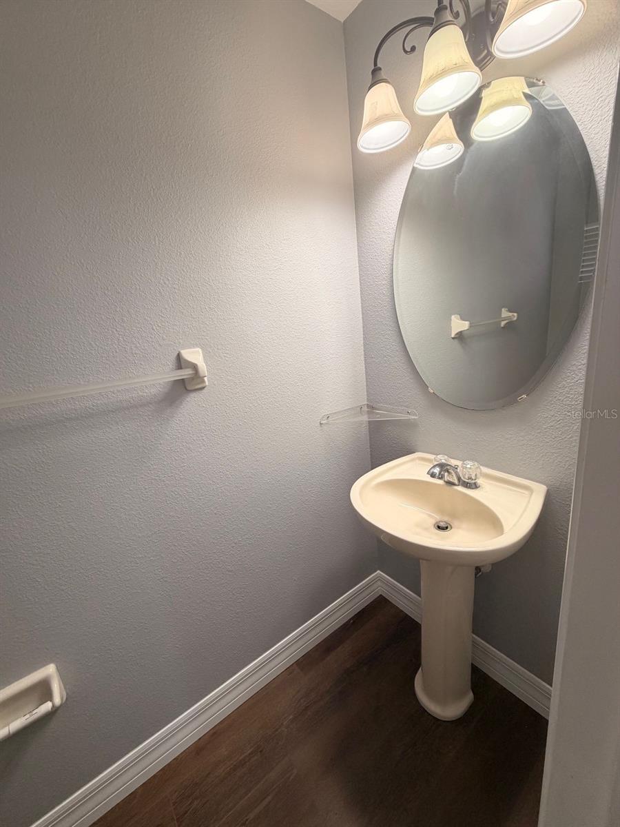 Image 4 of 31 For 5768 Los Palma Vista Drive