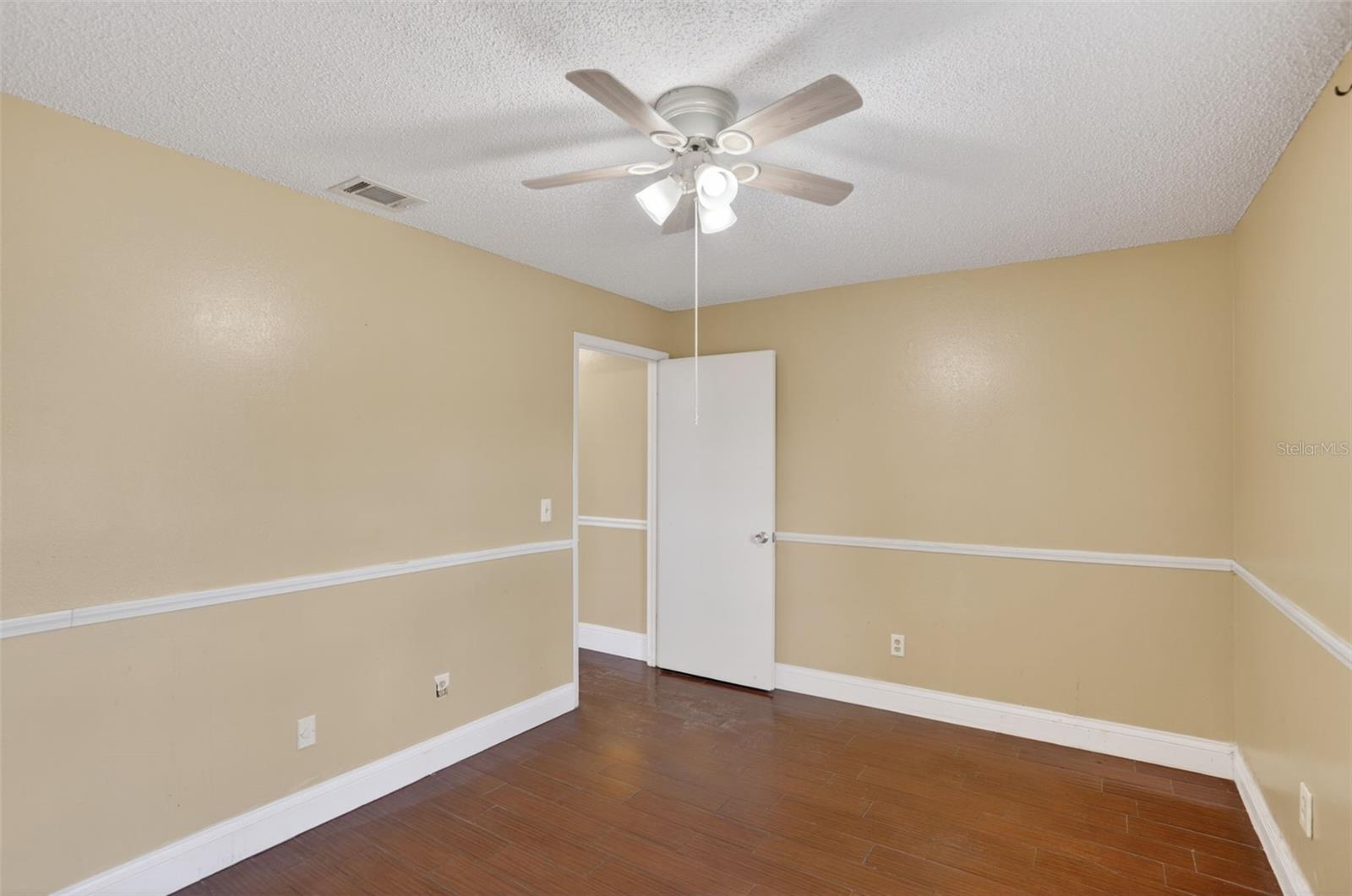 Image 12 of 36 For 7636 Dundas Drive