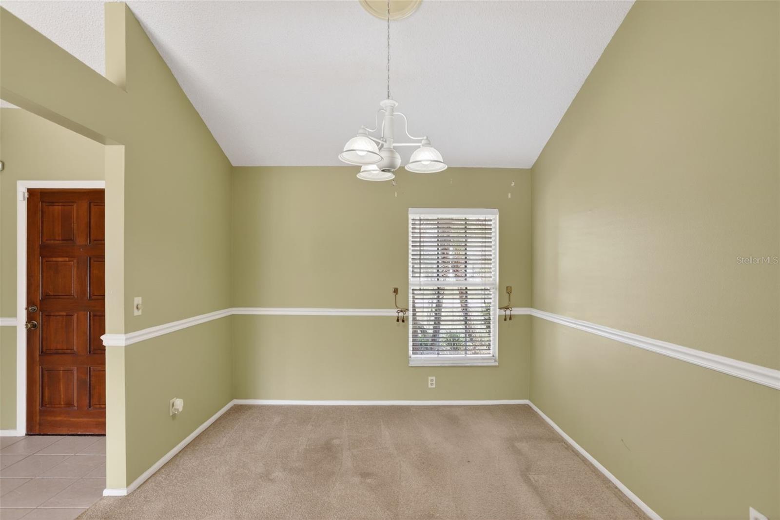 Image 13 of 36 For 7636 Dundas Drive