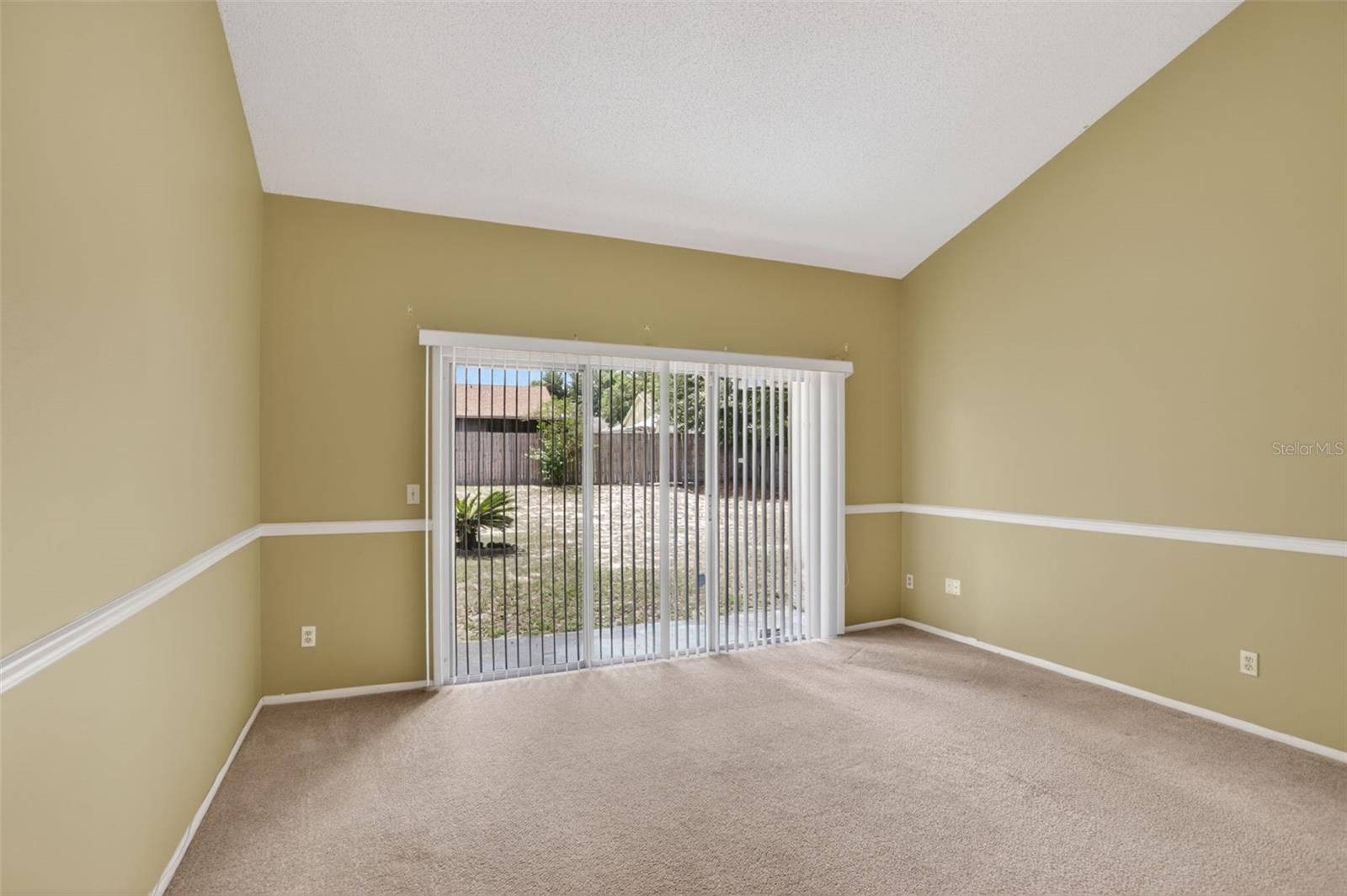 Image 14 of 36 For 7636 Dundas Drive