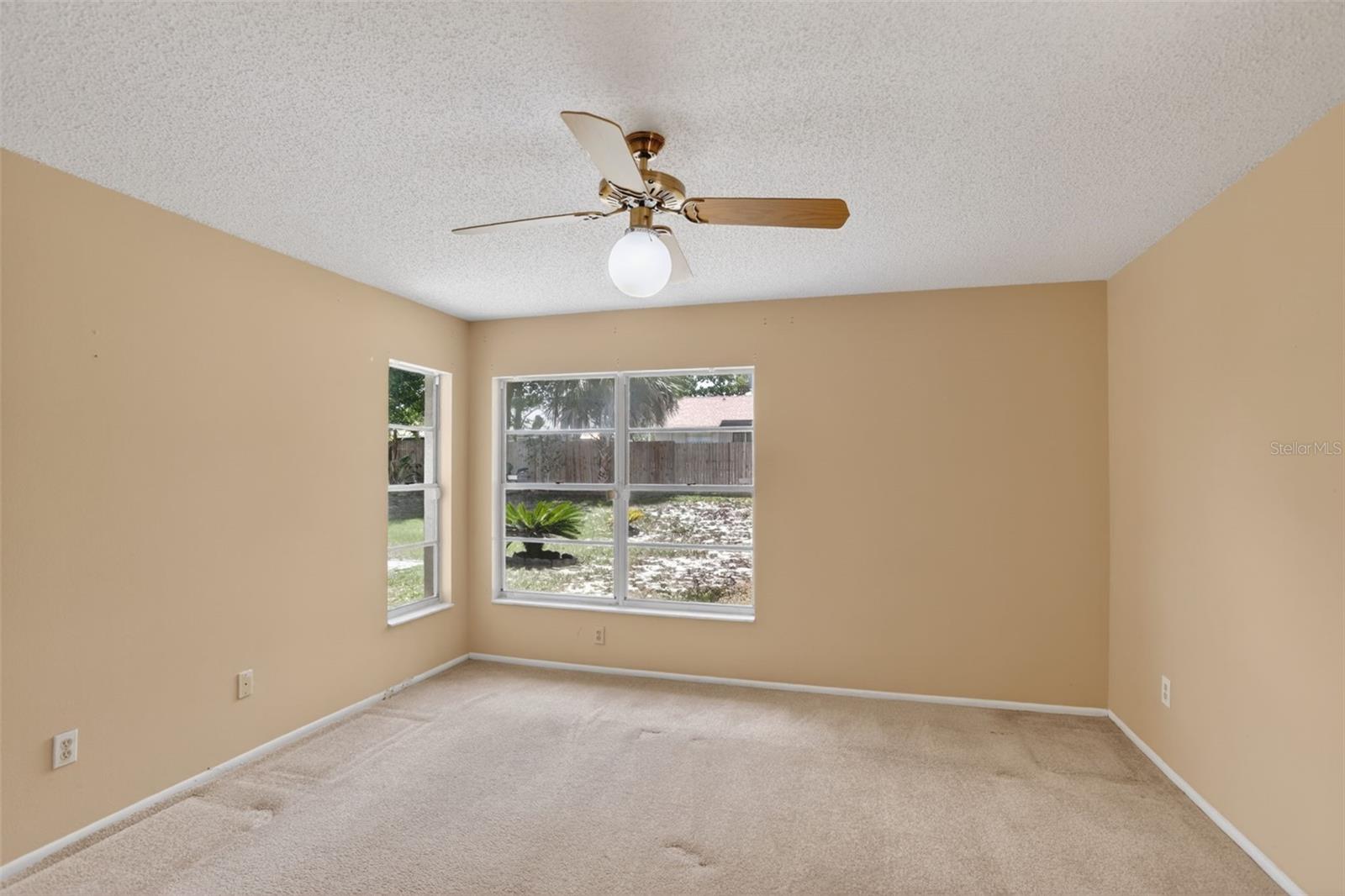 Image 17 of 36 For 7636 Dundas Drive