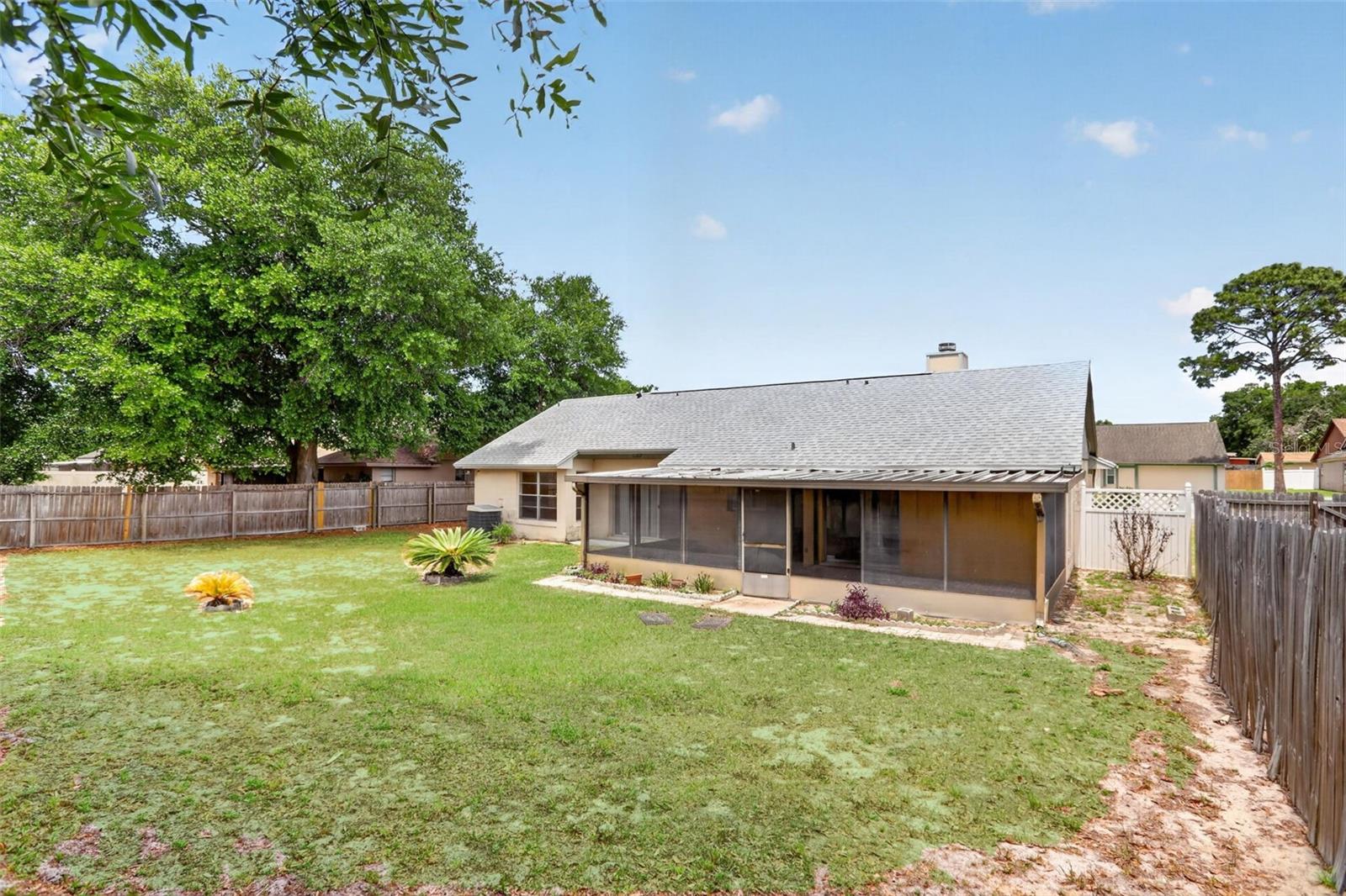 Image 35 of 36 For 7636 Dundas Drive