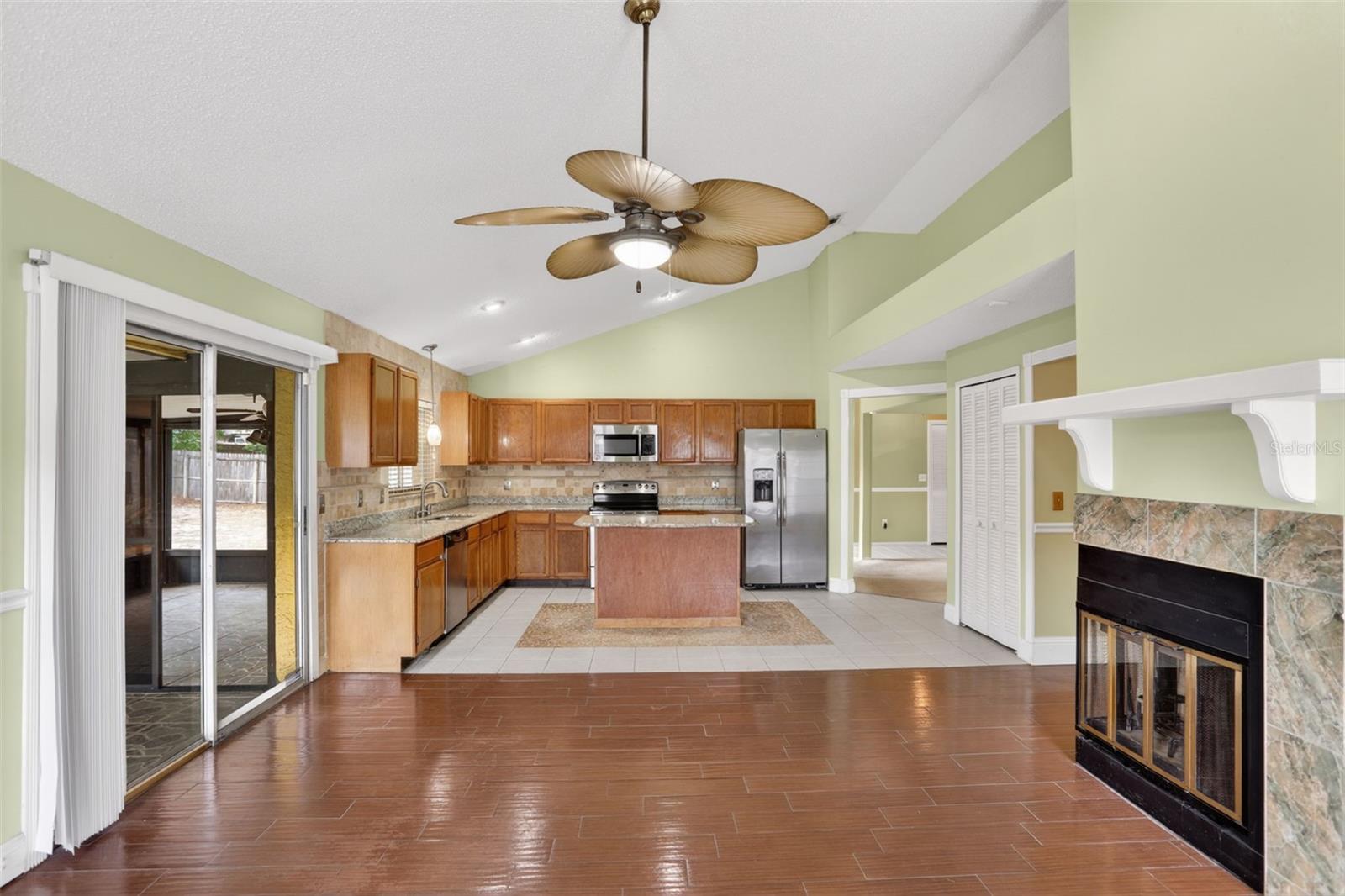 Image 6 of 36 For 7636 Dundas Drive