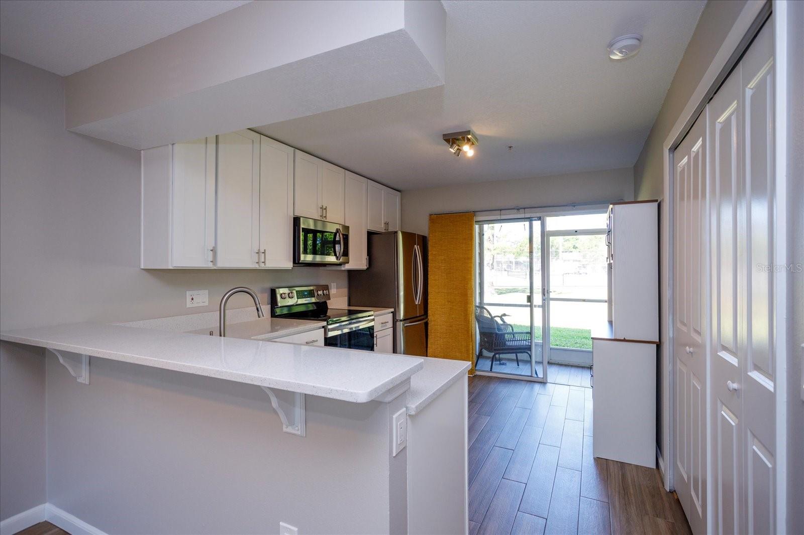Image 5 of 17 For 176 Reserve Circle 108