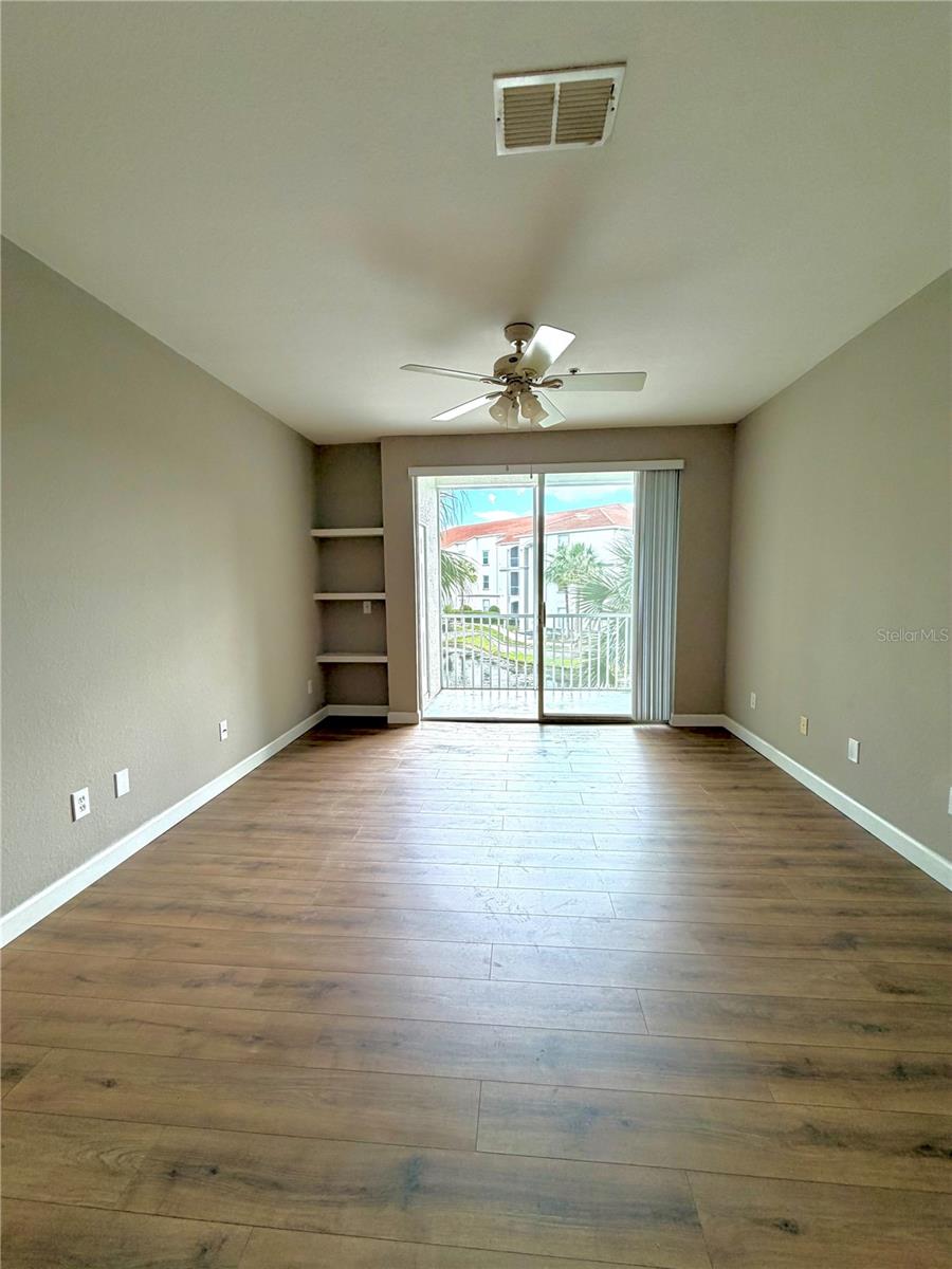 Image 5 of 14 For 2639 Maitland Crossing Way 206