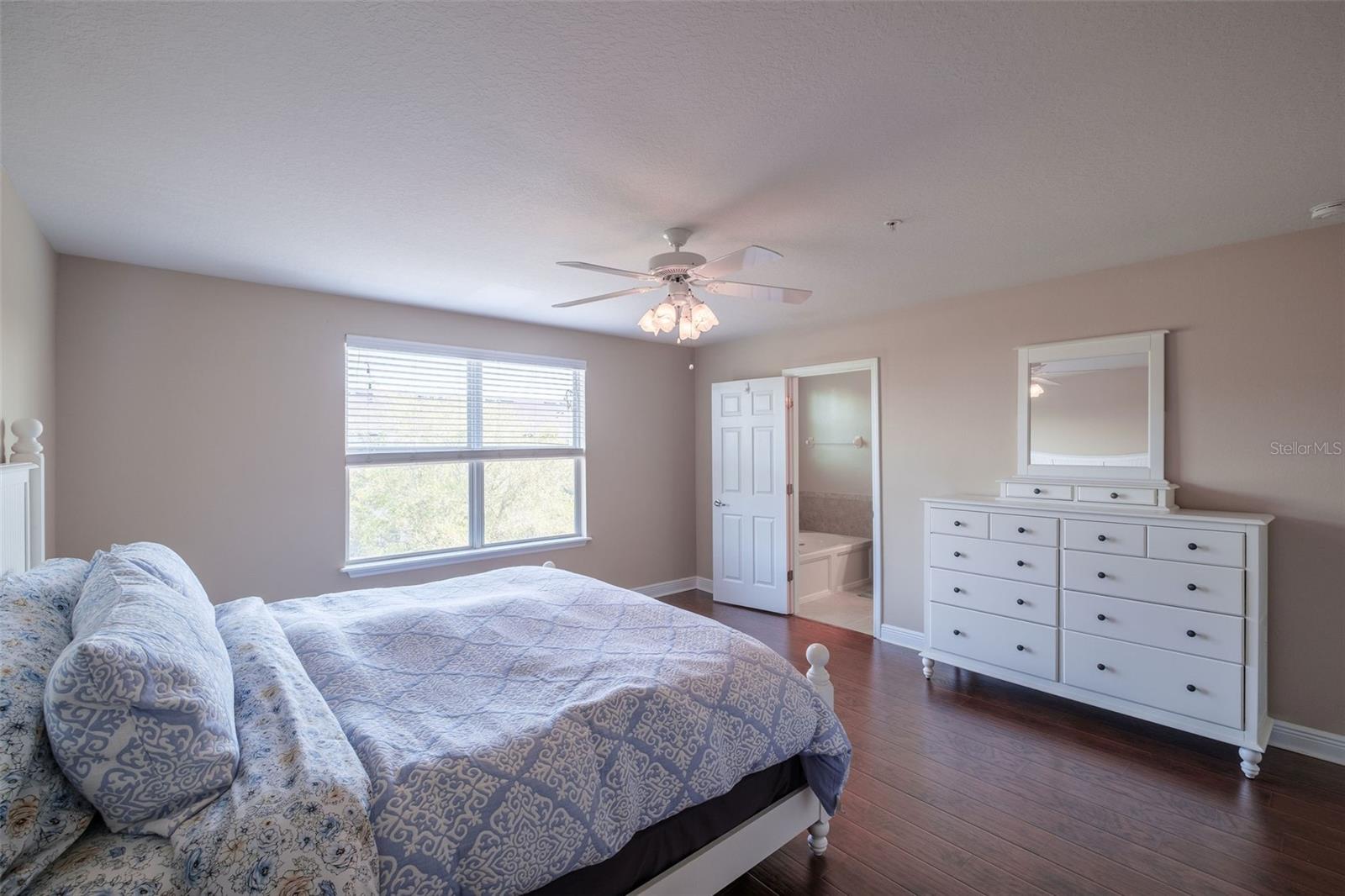 Image 18 of 36 For 1557 Cloverbay Lane