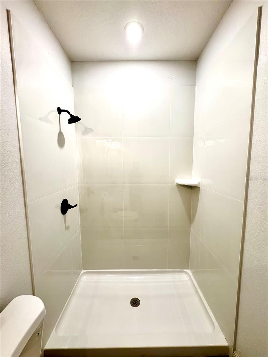 Image 19 of 33 For 1377 7th Street