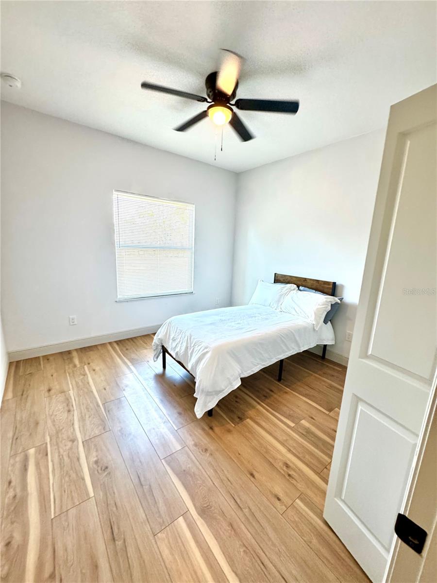 Image 21 of 33 For 1377 7th Street