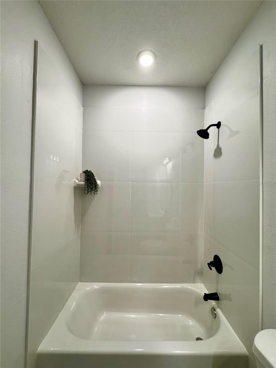 Image 27 of 33 For 1377 7th Street