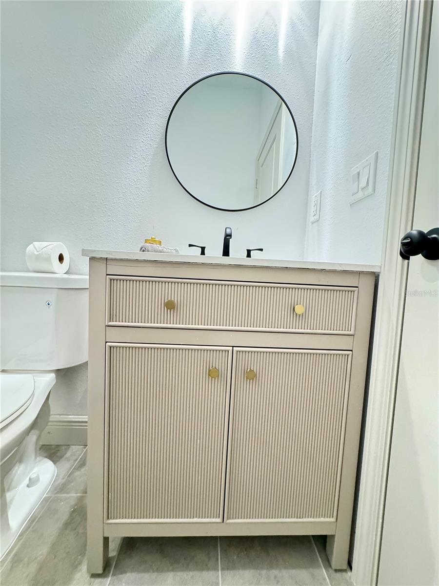 Image 28 of 33 For 1377 7th Street