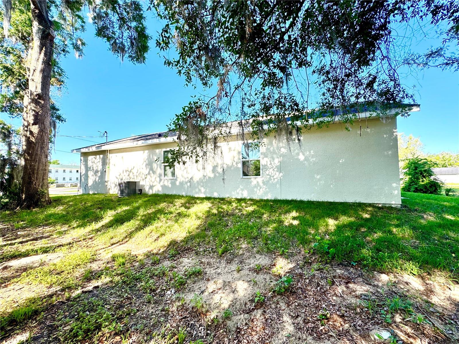 Image 30 of 33 For 1377 7th Street