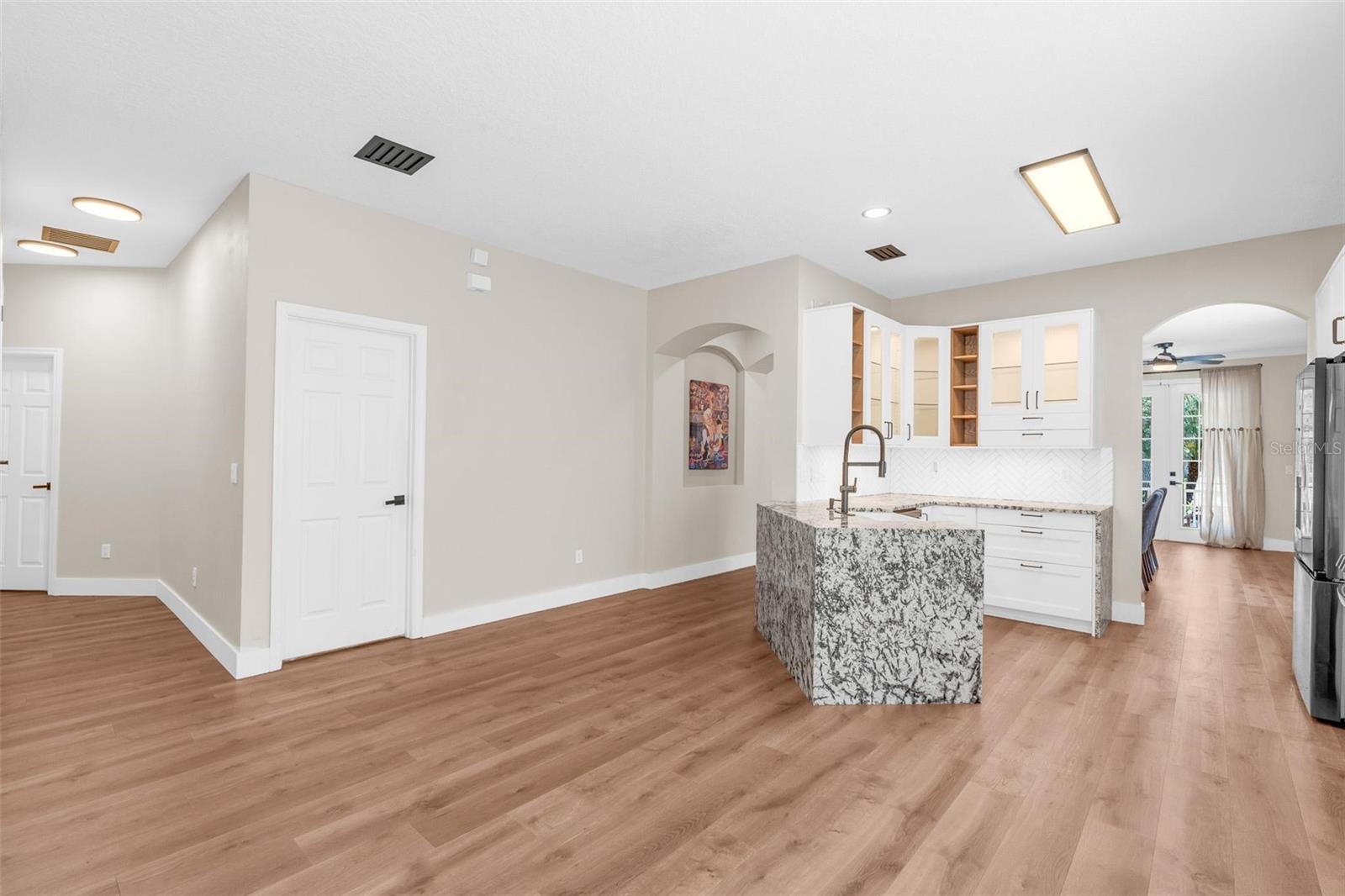 Image 10 of 48 For 13842 Orange Crest Drive