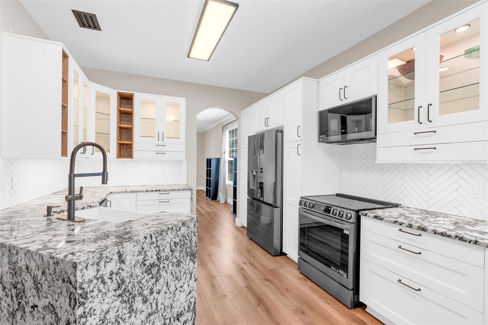 Image 8 of 48 For 13842 Orange Crest Drive
