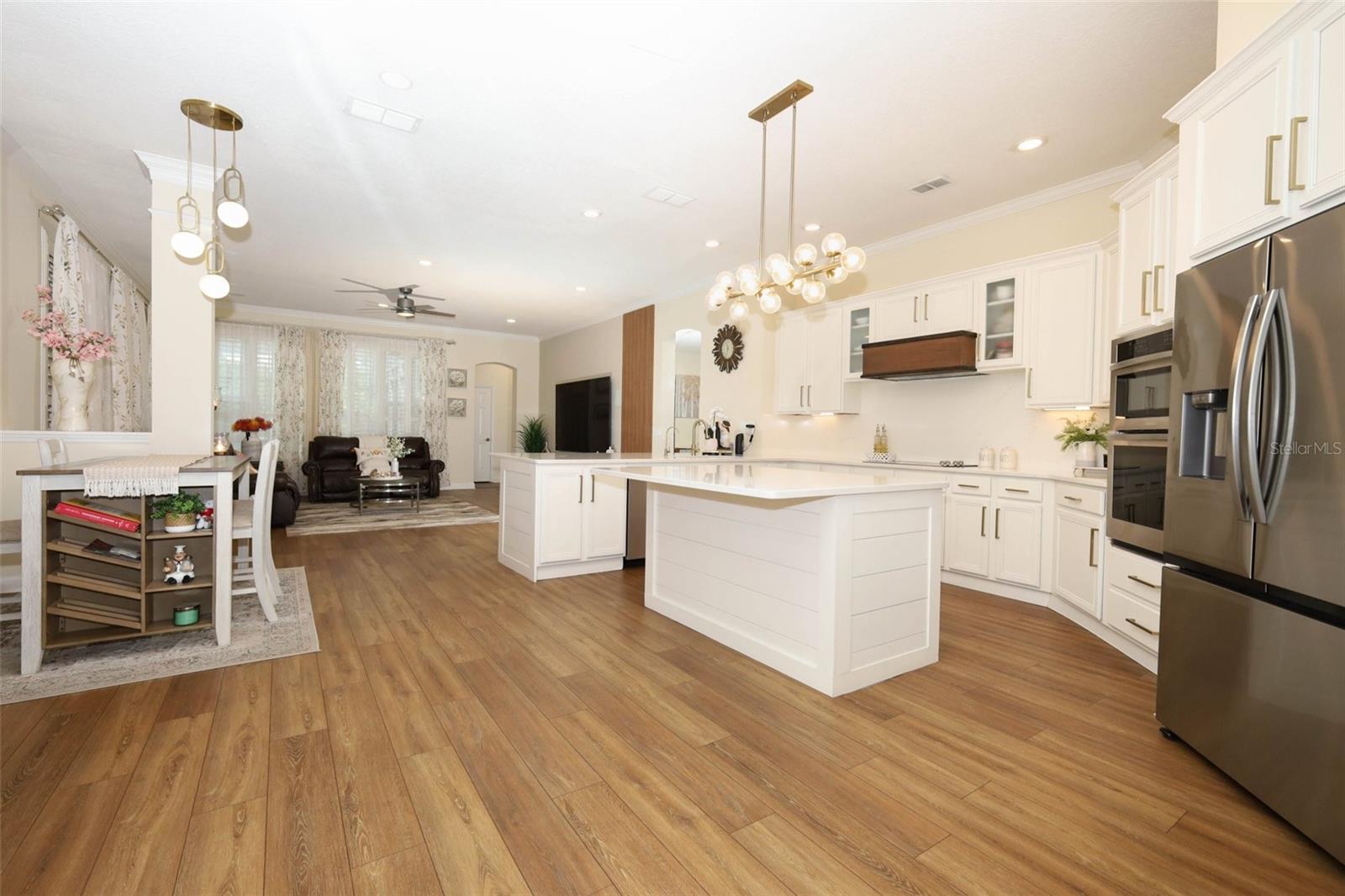 Image 32 of 72 For 836 Woodbark Cove