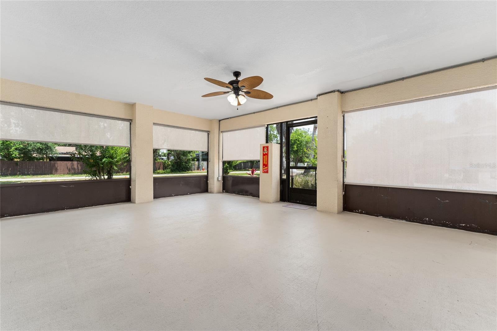 Image 9 of 38 For 2613 Park Avenue
