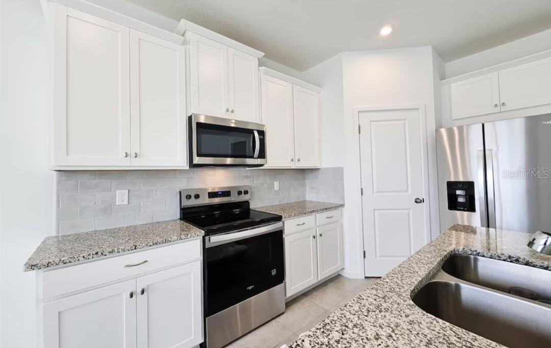 Image 4 of 9 For 440 Free Range Drive