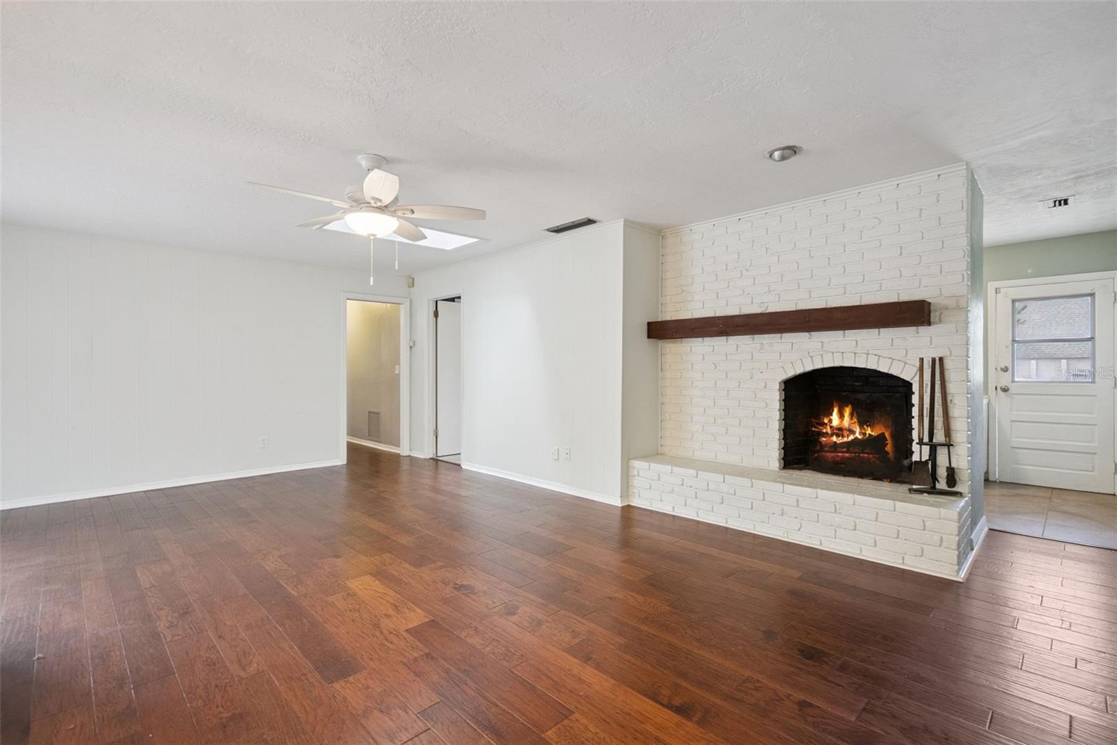 Image 12 of 30 For 480 Raymond Avenue