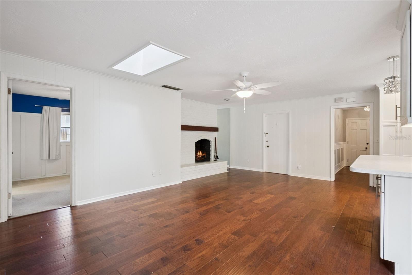 Image 13 of 30 For 480 Raymond Avenue