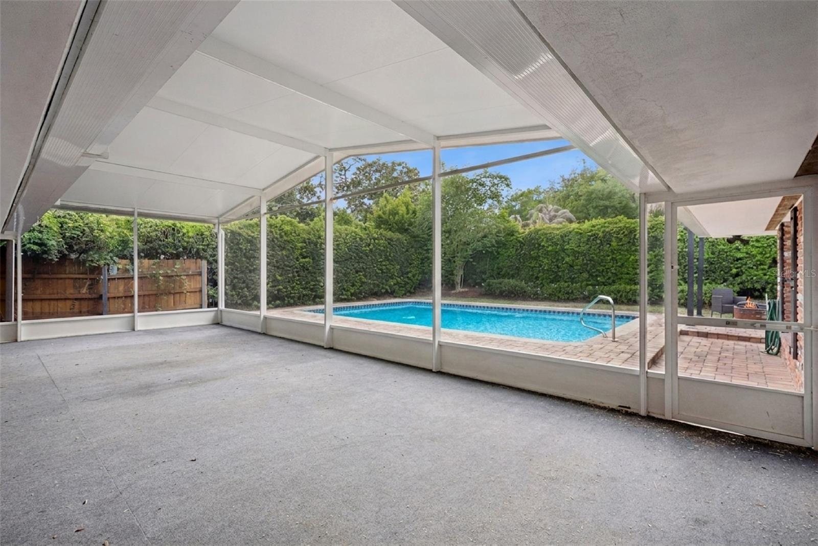 Image 4 of 30 For 480 Raymond Avenue