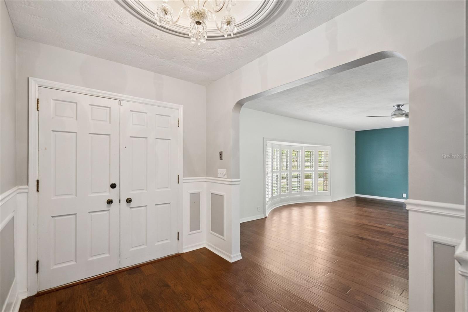 Image 7 of 30 For 480 Raymond Avenue