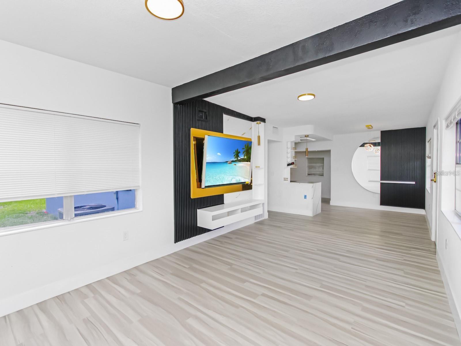 Image 2 of 21 For 4201 Park Lake Street